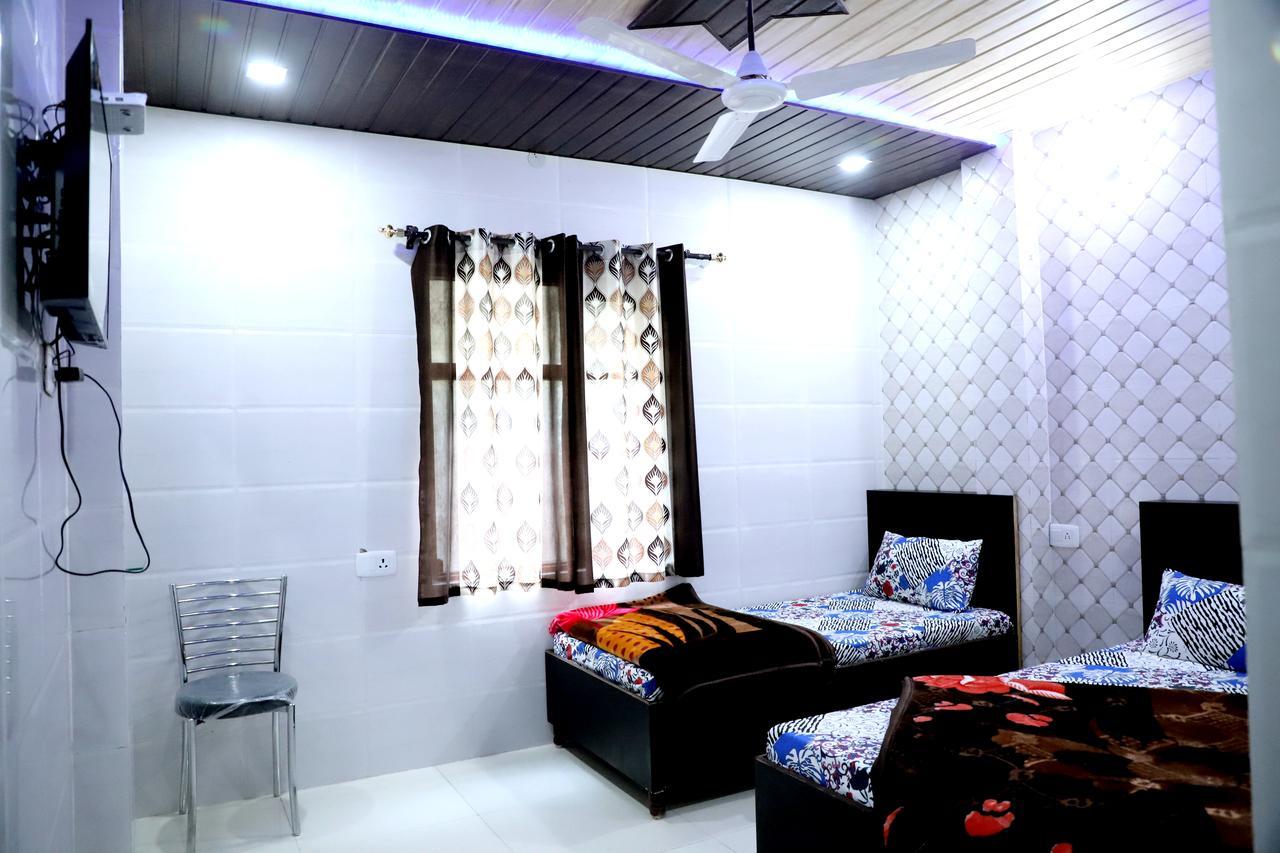 Asha Bnb Amritsar Buitenkant foto